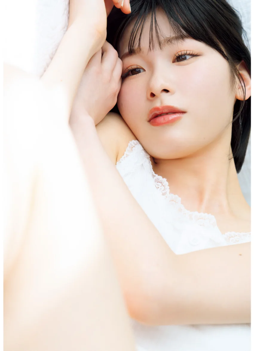 浅井七海1st写真集 ナナミイロ【電子特典付き】 試し読み 12
