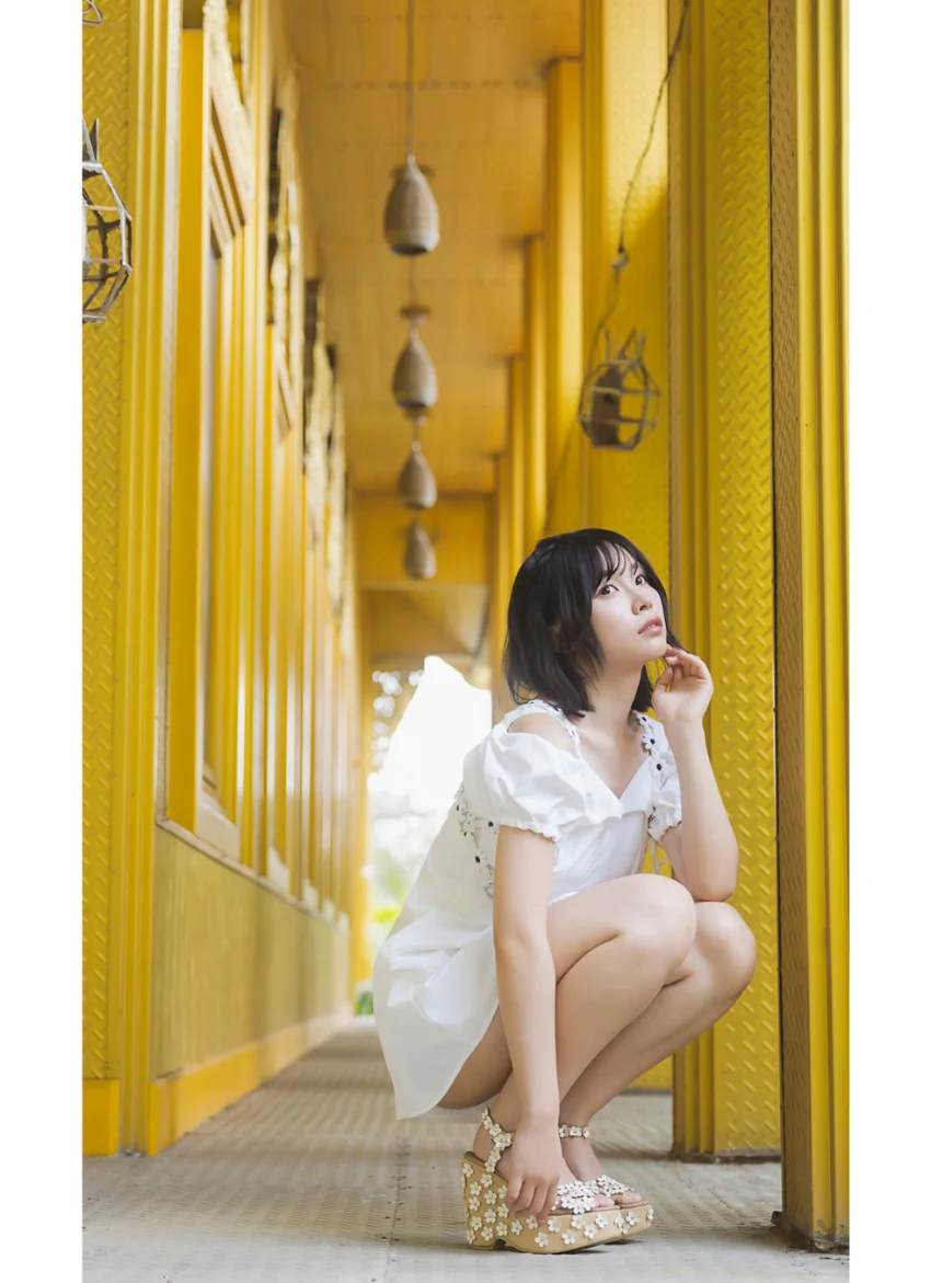 【オールアザー版】Liyuu 2nd写真集 ヒトミ 試し読み 15