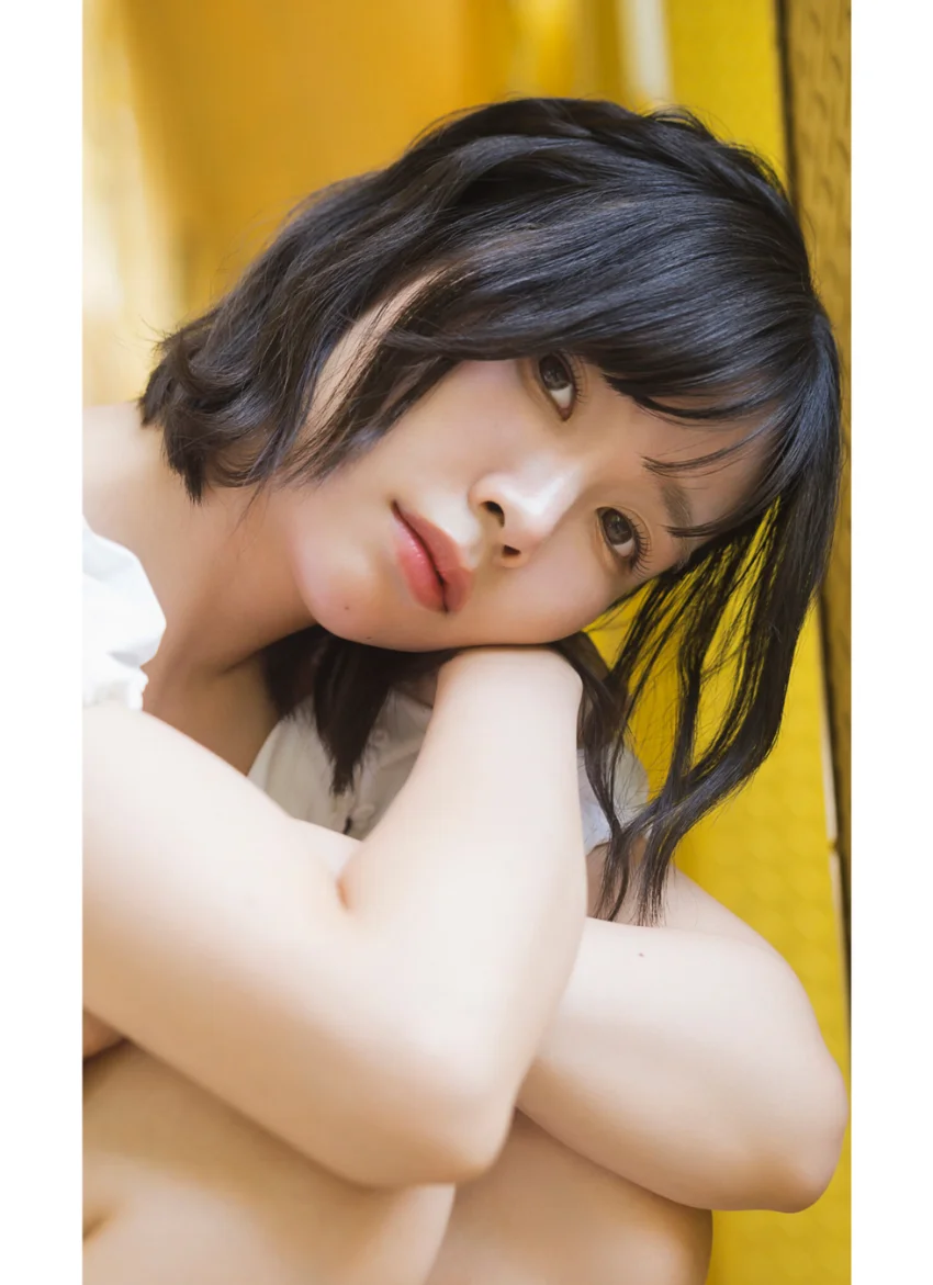 【オールアザー版】Liyuu 2nd写真集 ヒトミ 試し読み 16