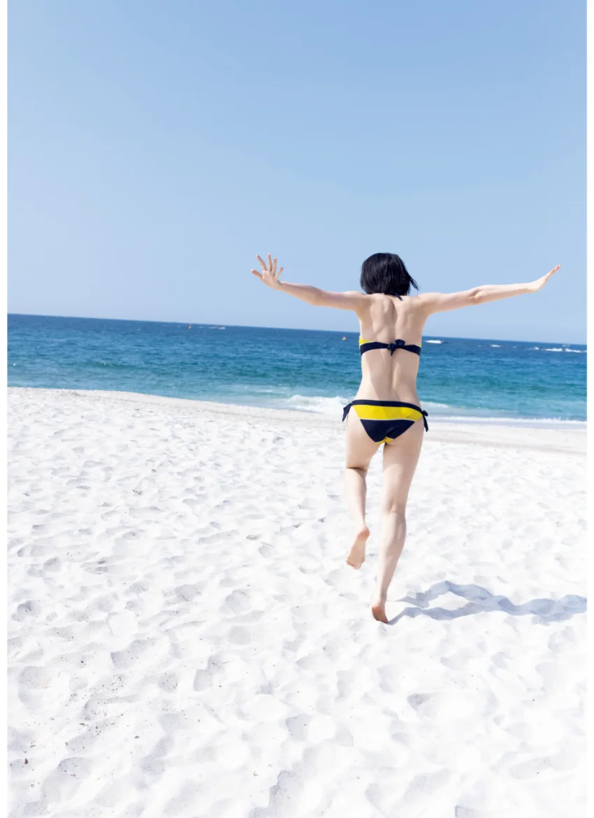 伊原六花 写真集 『 R22 』 試し読み 4