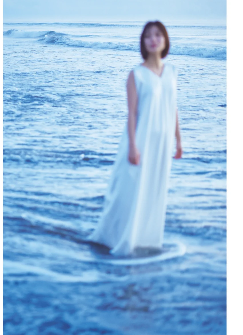 芳根京子 写真集 『 京 』 試し読み 4