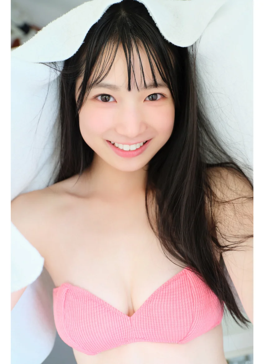 FLASHデジタル写真集 百田汐里 無敵のseventeen！ 試し読み 6