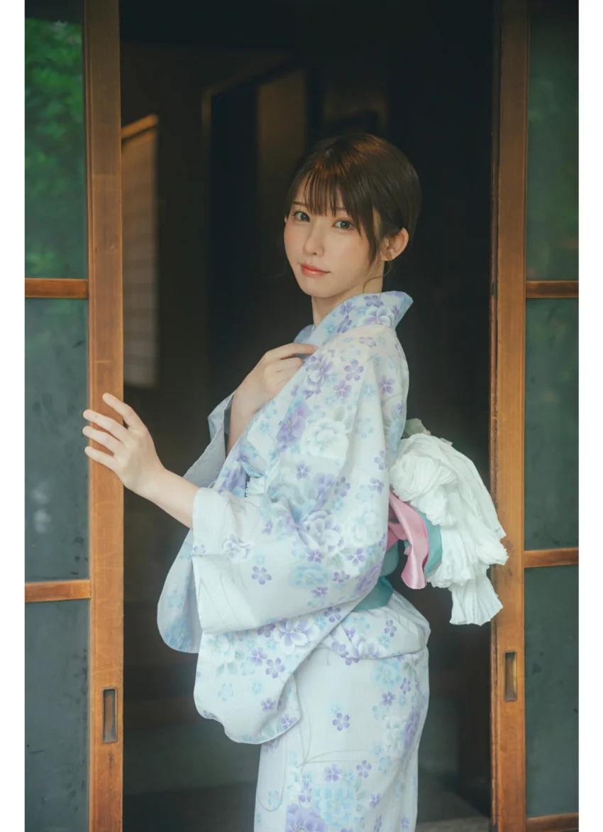 FLASHデジタル写真集 えなこ あの夏の日を覚えてますか？ 試し読み 2