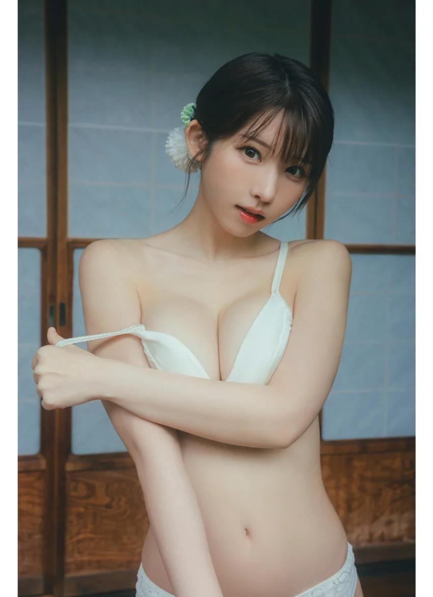 FLASHデジタル写真集 えなこ あの夏の日を覚えてますか？ 試し読み 3