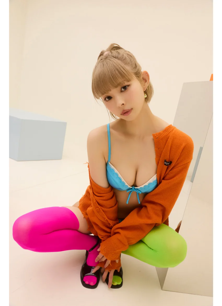 FLASHデジタル写真集 最上もが COLORFUL IDENTITY 試し読み 5
