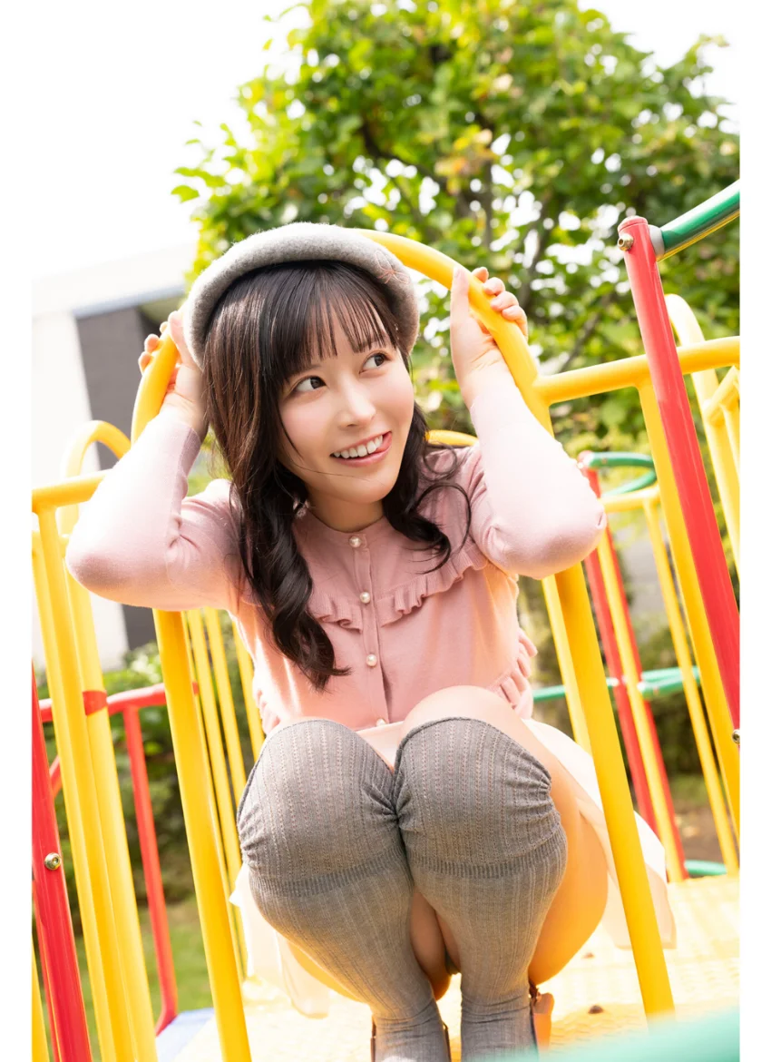 FLASHデジタル写真集 丸山りさ 君とのHoly Night 試し読み 2