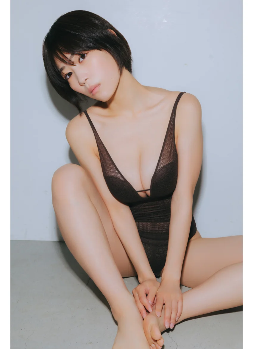 FLASHデジタル写真集 河内裕里 Close to you【「近くて遠い君へ」「君に届くまで」合本版・追加12ページ】 試し読み 5