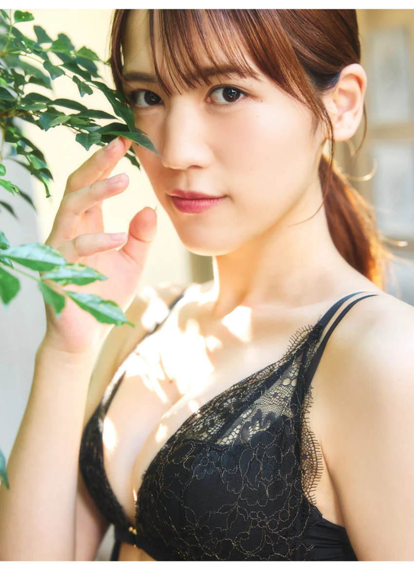 土田楓夏 to touch ，too sexy 40PhotosDX［sabra net e-Book］ 試し読み 4