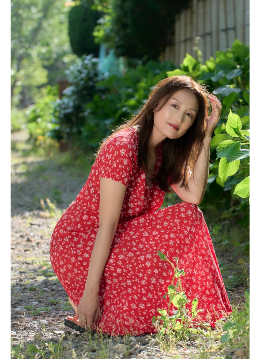 井上晴美ラスト写真集 或る女 試し読み 3