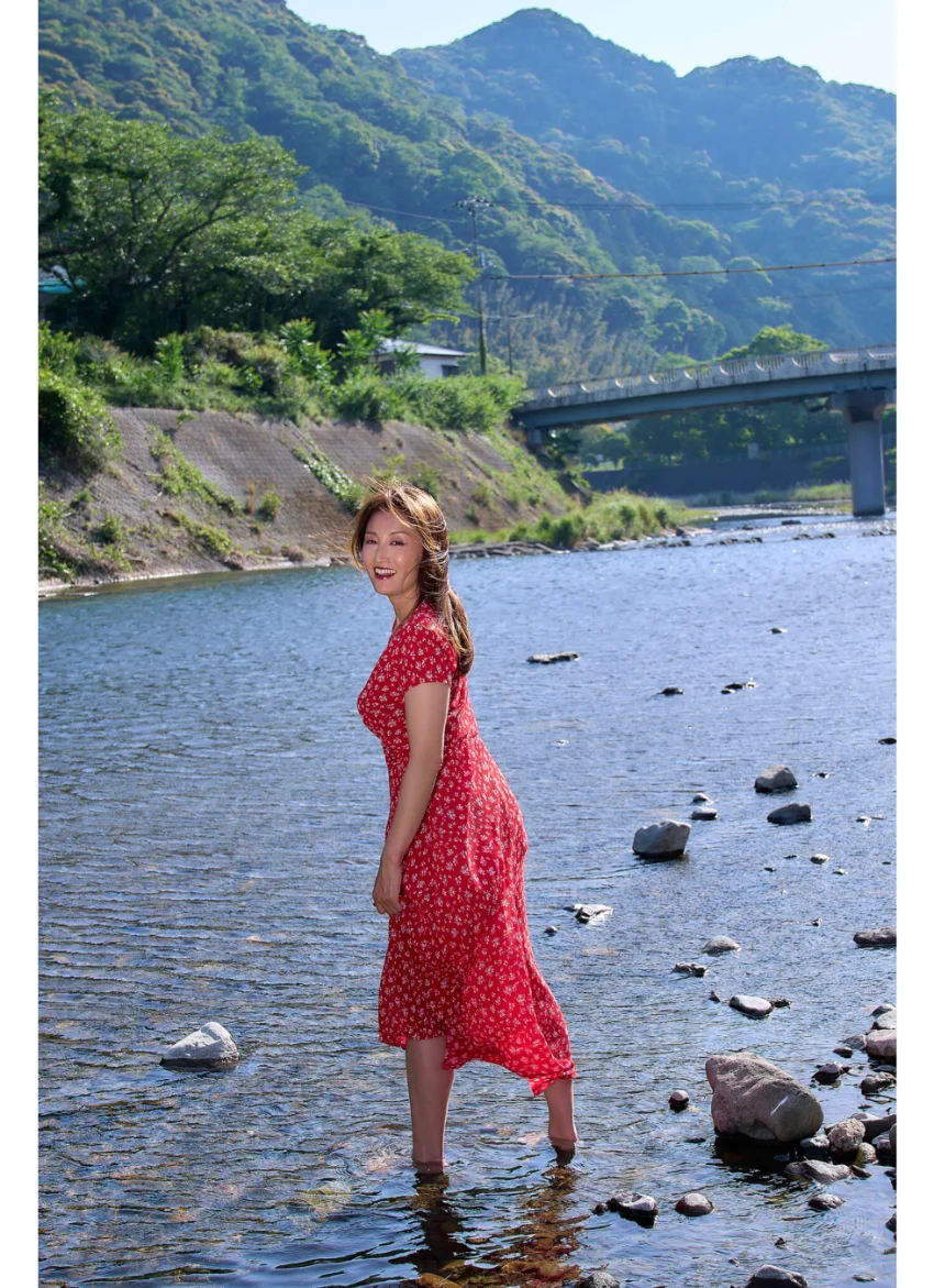 井上晴美ラスト写真集 或る女 試し読み 4