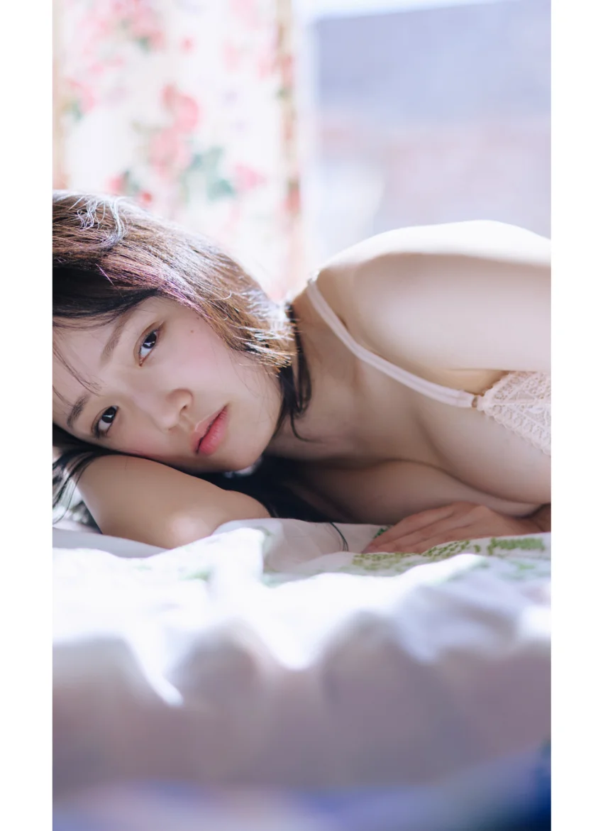 【デジタル限定】藤水咲桜写真集「花と陽だまり」 試し読み 5