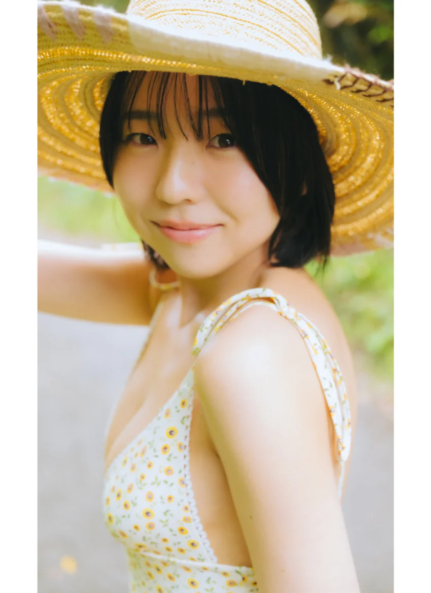 【デジタル限定】鍛治島彩写真集「Laugh away！」 試し読み 2