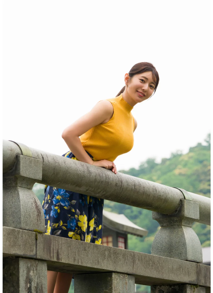 【デジタル限定 YJ PHOTO BOOK】白戸ゆめの写真集「君と砂丘と温泉と……。」 試し読み 4