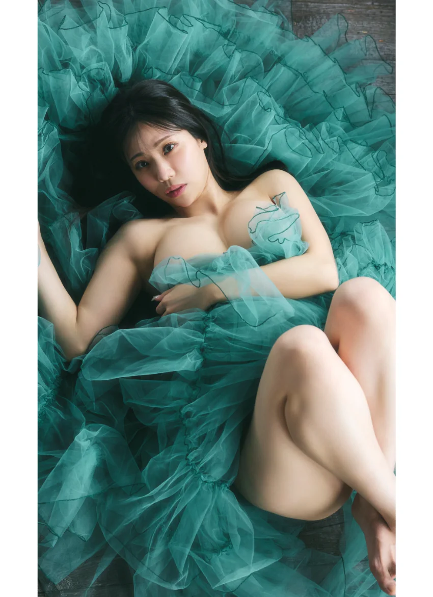 【デジタル限定】鈴木ふみ奈写真集「鼓動」 試し読み 3