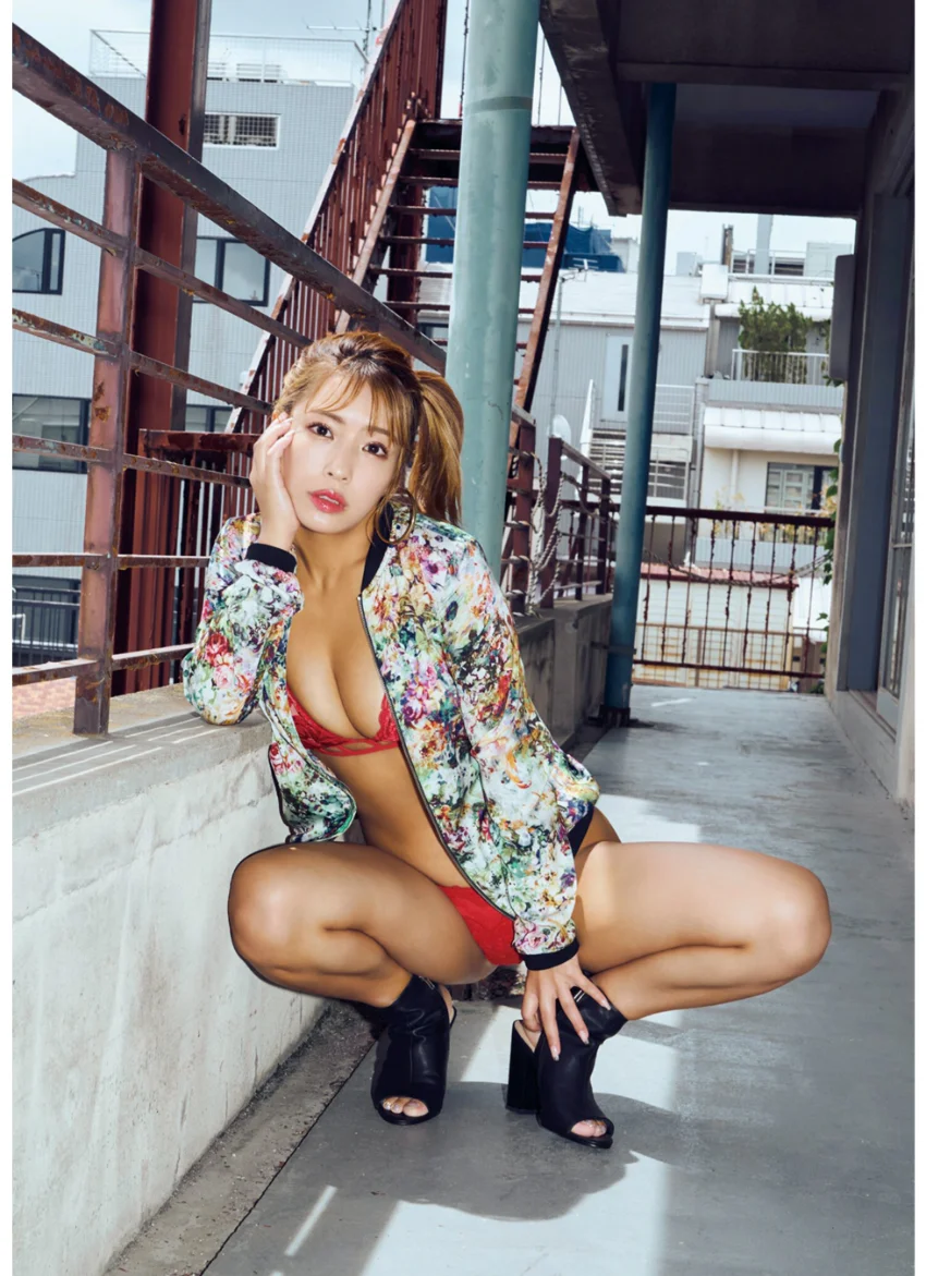 橋本梨菜「挑発アマゾネス」 BUBKAデジタル写真集 試し読み 4