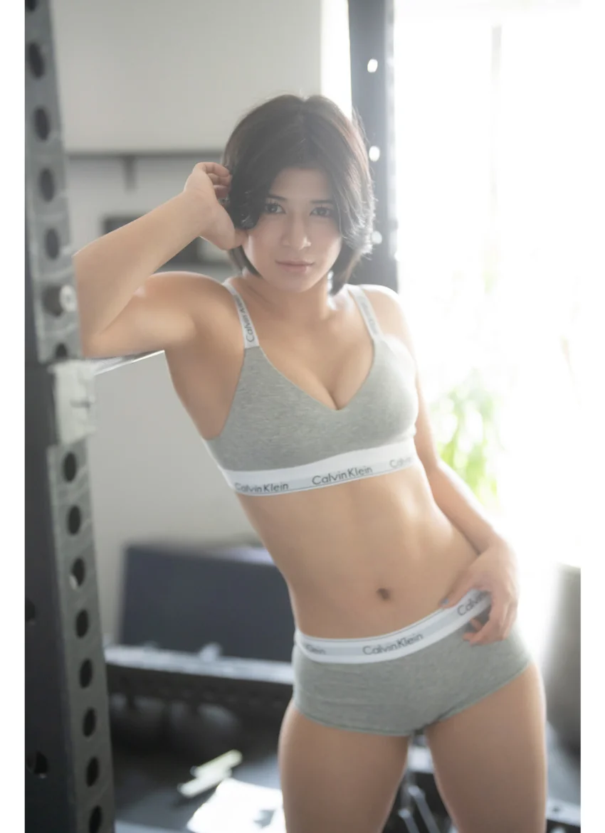 山岡聖怜デジタル写真集 Mighty Venus―戦う美神― 試し読み 2