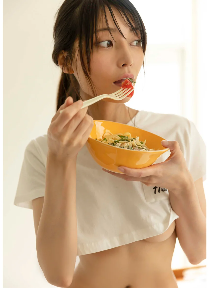 【オールアザー版】似鳥沙也加デジタル写真集『蝶々結び』 試し読み 14