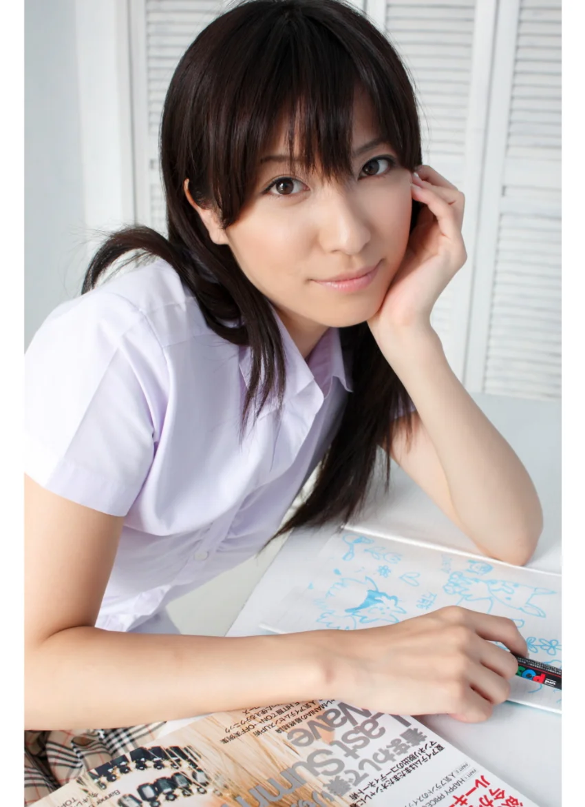 LOVEDOL.NET 戸田れい『White』 試し読み 4