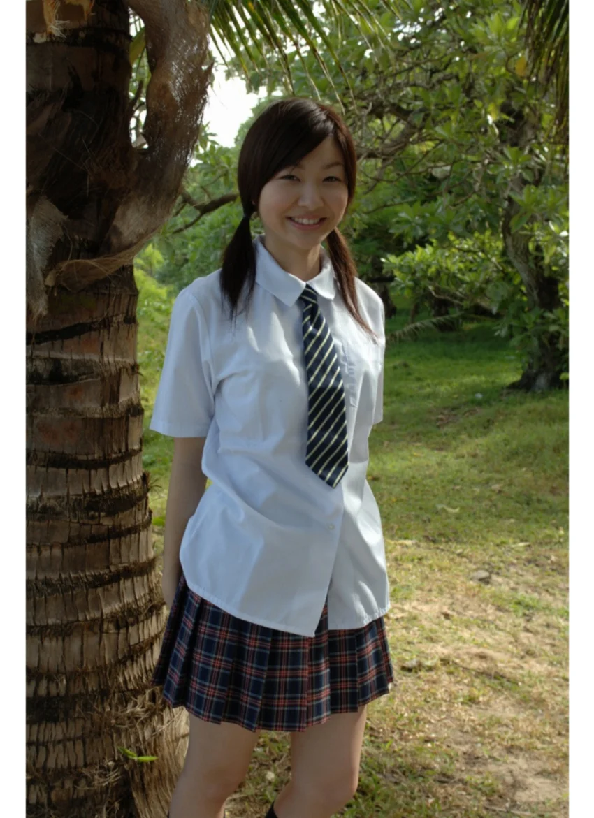 鈴木ゆき写真集「ゆき100％」 試し読み 4