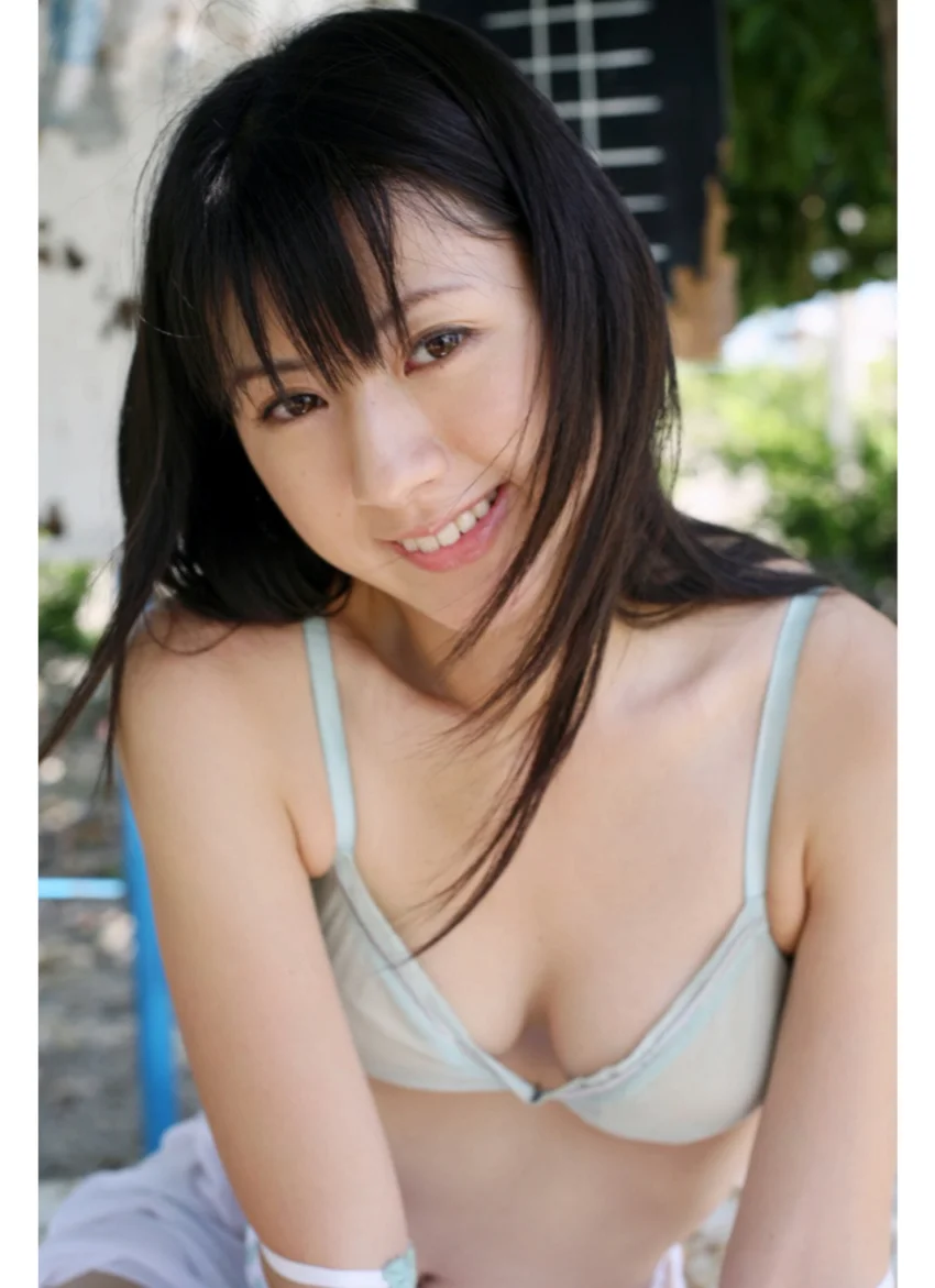 稲生美紀写真集「だいすき。」 試し読み 8