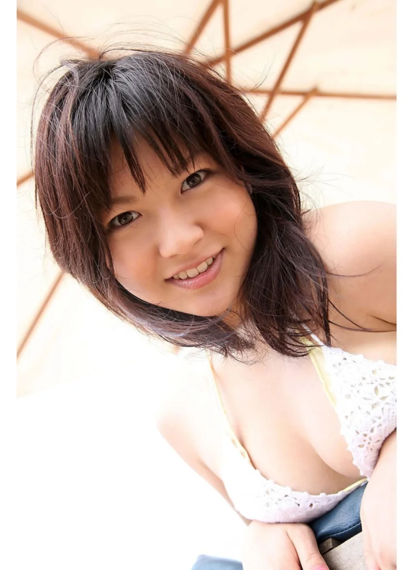 吉川このみ写真集「ハイ！吉川このみです。」 試し読み 4