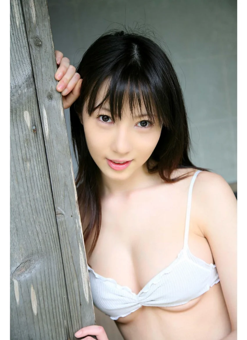 田中ゆみ写真集「溺レル果実」 試し読み 3