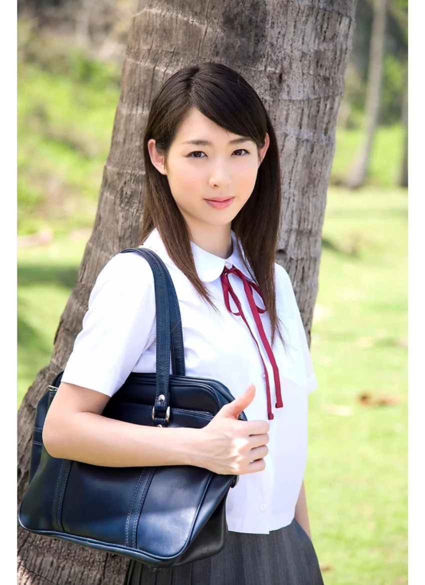 沢菜々子写真集「ずっと前から…。」 試し読み 4