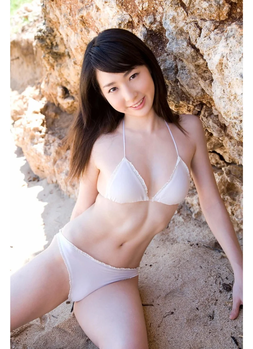 沢菜々子写真集「ずっと前から…。」 試し読み 8