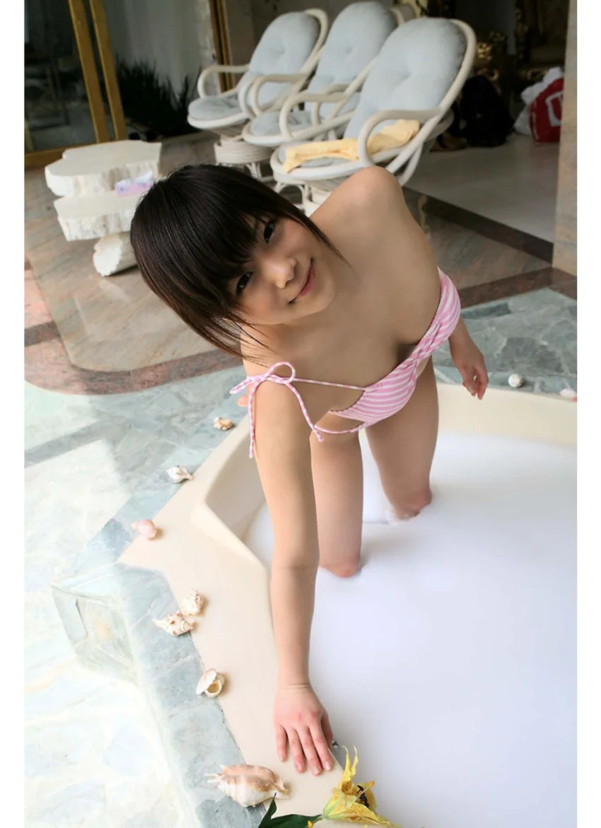 滝口ミラ写真集「ちょうちょ」 試し読み 7