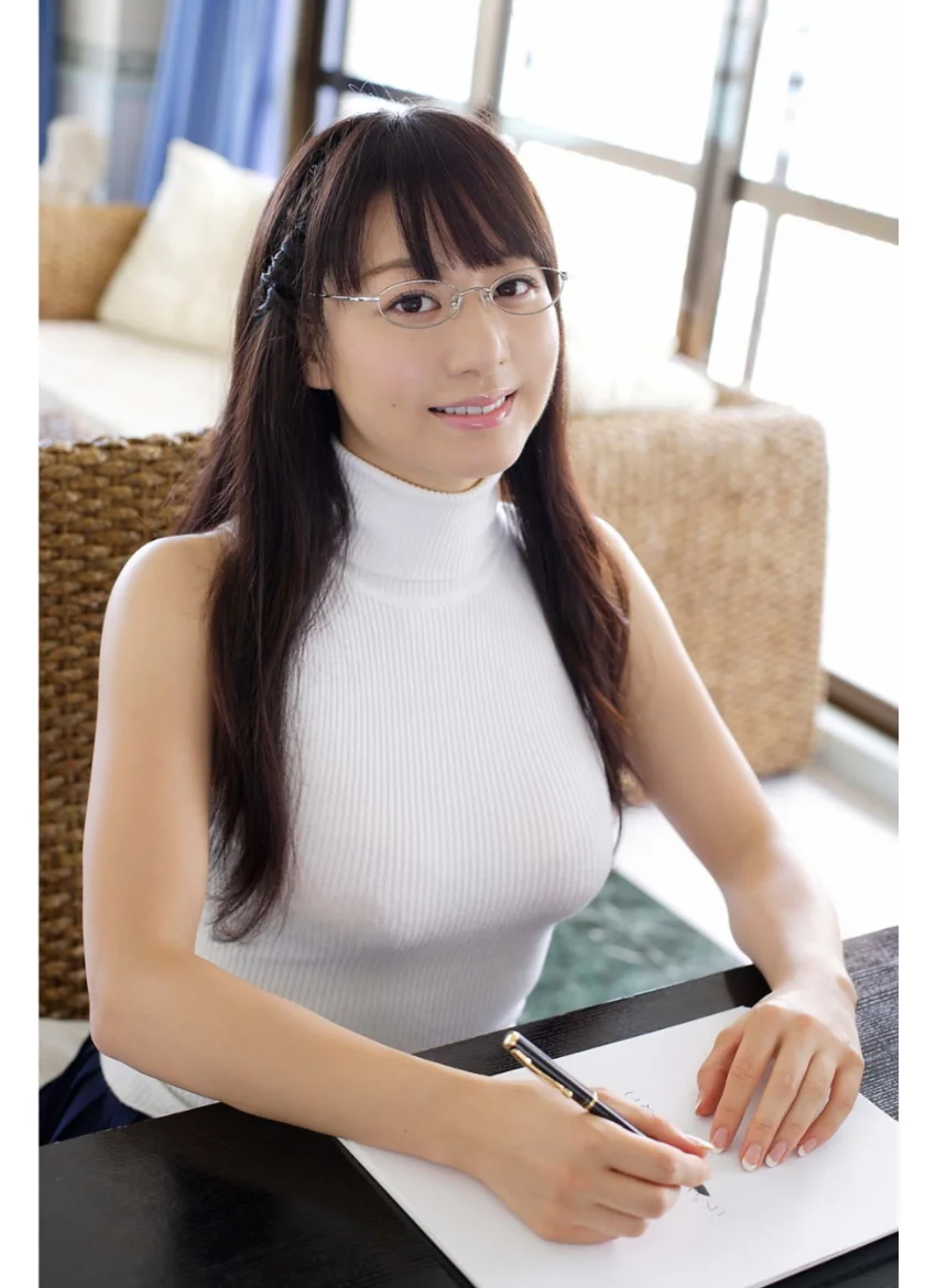 歩りえこ写真集「ラビリンス」 試し読み 2