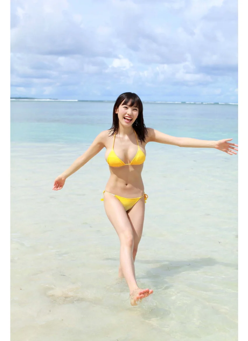 清水みさと写真集「ハニカミ果実」 試し読み 8
