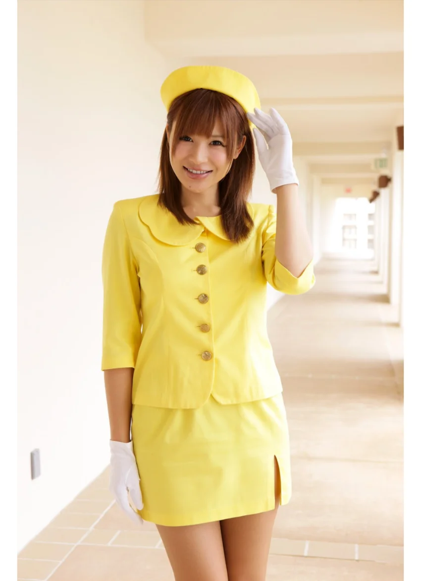 手島優写真集「あなた好み」 試し読み 8