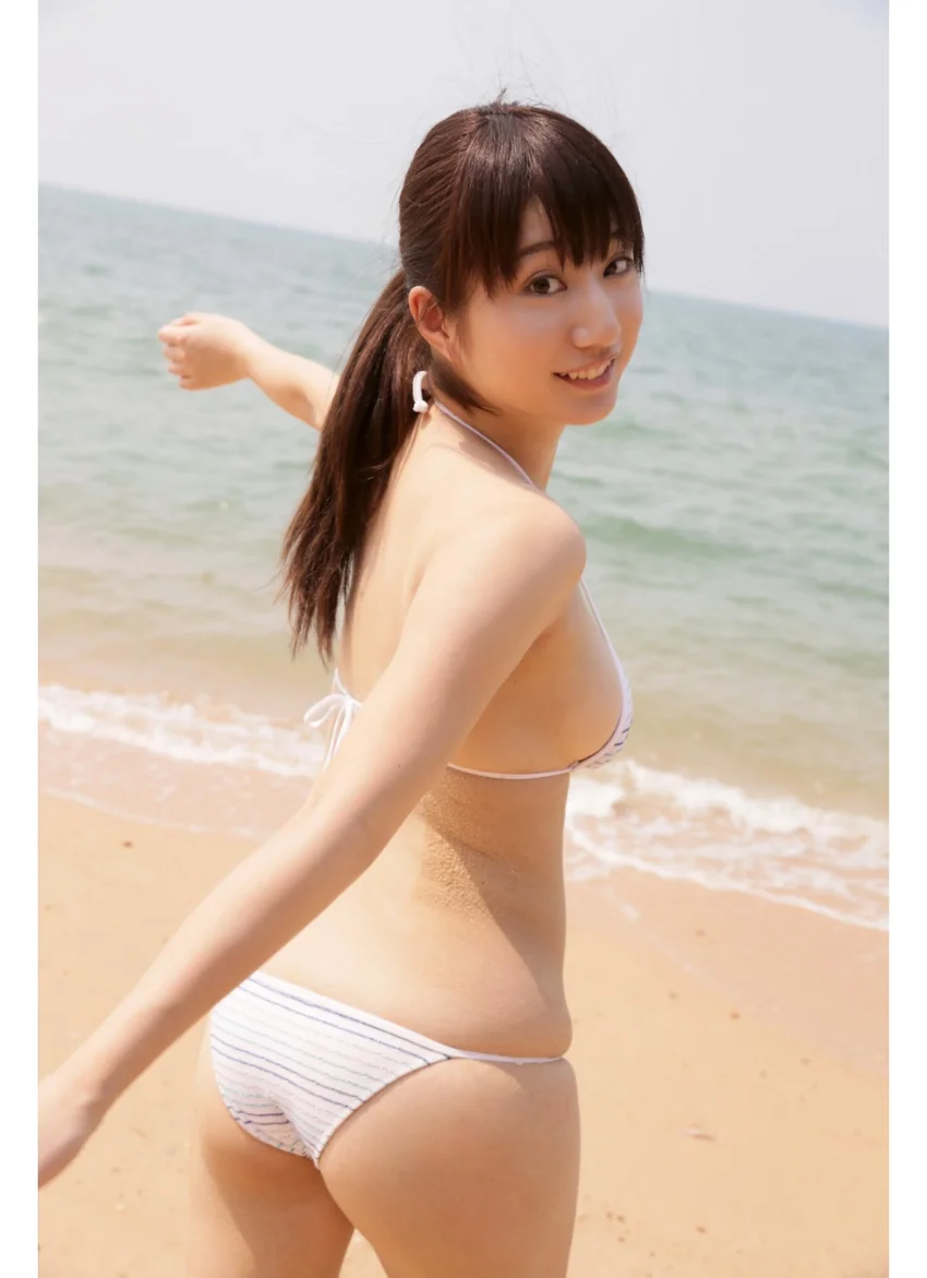 池田愛恵里写真集「ふわふわ＊あえりん」 試し読み 4