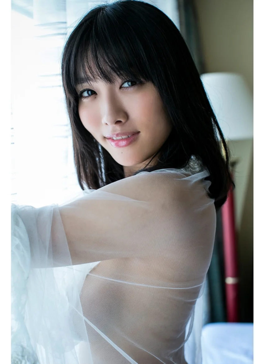 今野杏南写真集「あんなあそび」 試し読み 7