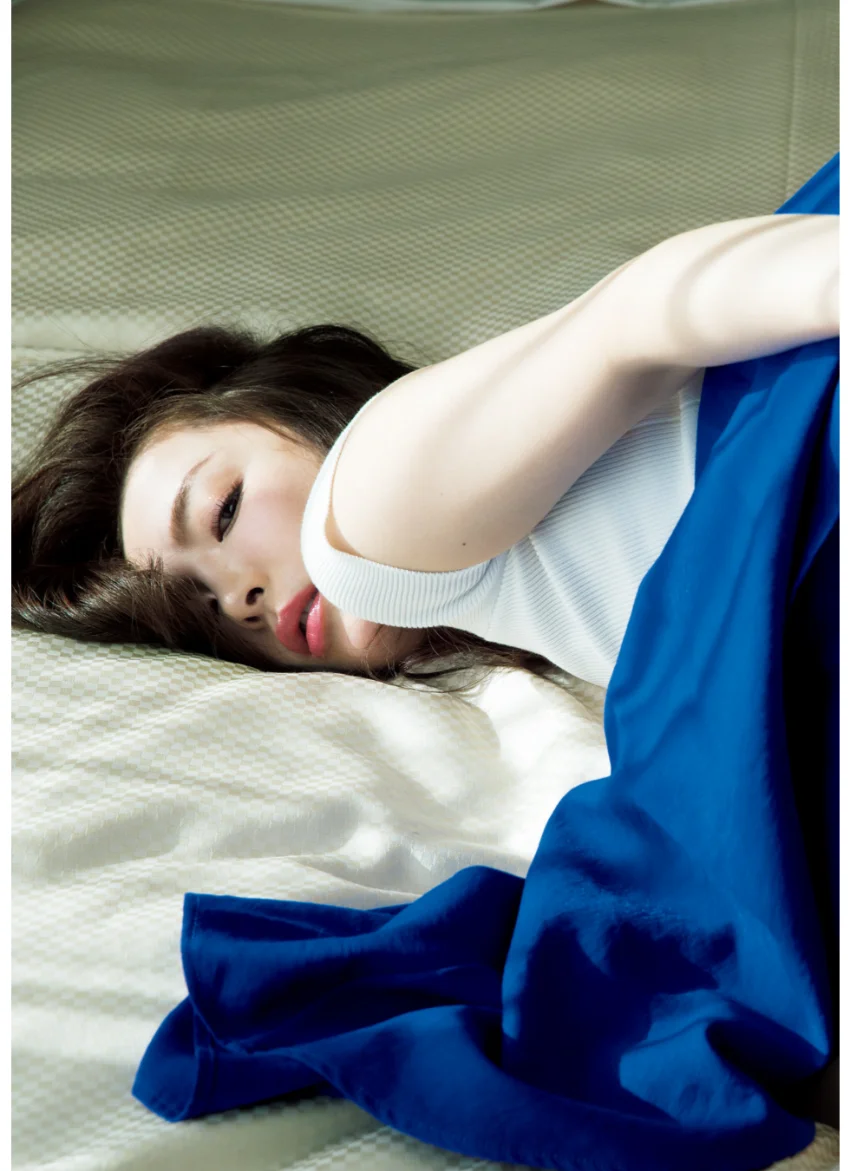 竹内渉ファースト写真集『Queen・hip・rose …… しり染めし頃に ……』 試し読み 13