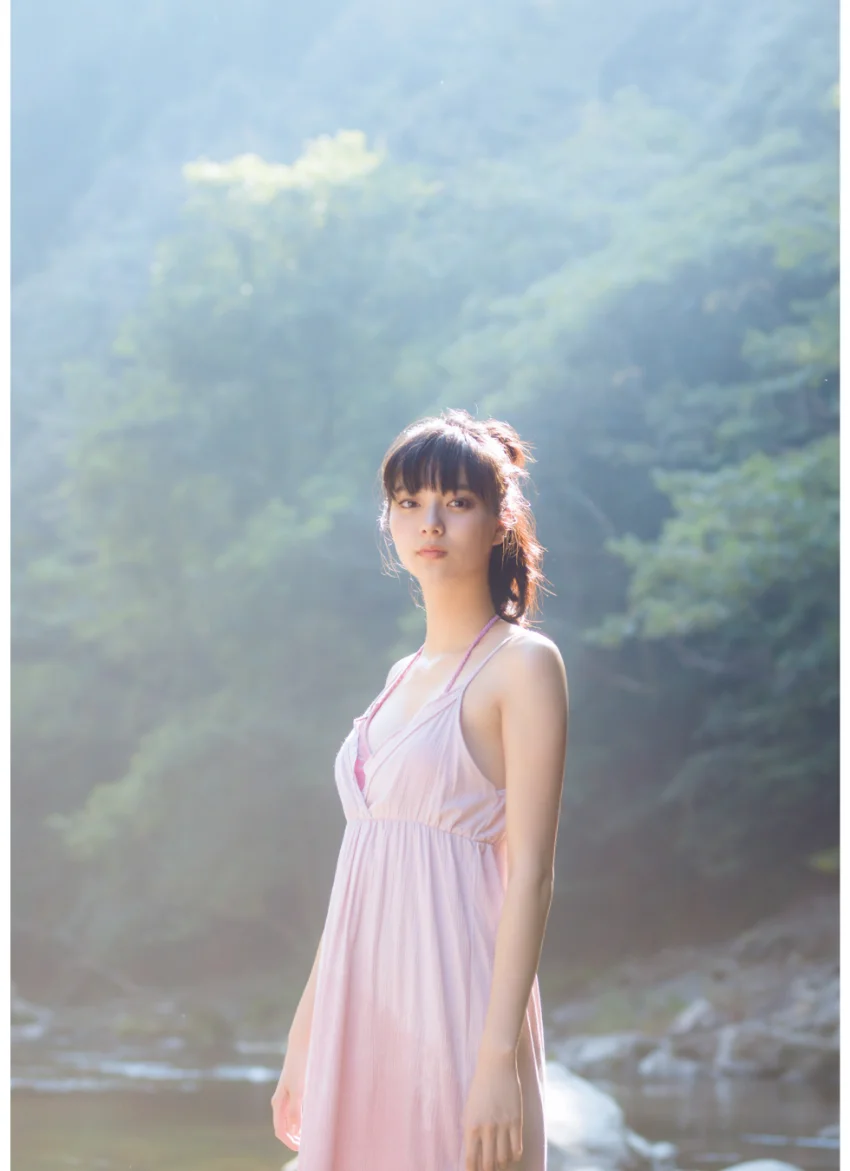新川優愛 写真集 『 Atlas 』 試し読み 5
