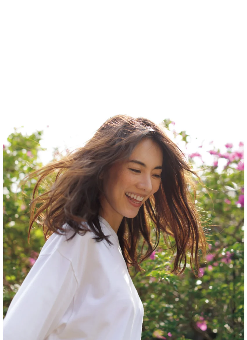 安座間美優 ファースト写真集 『 Mew 』 試し読み 10