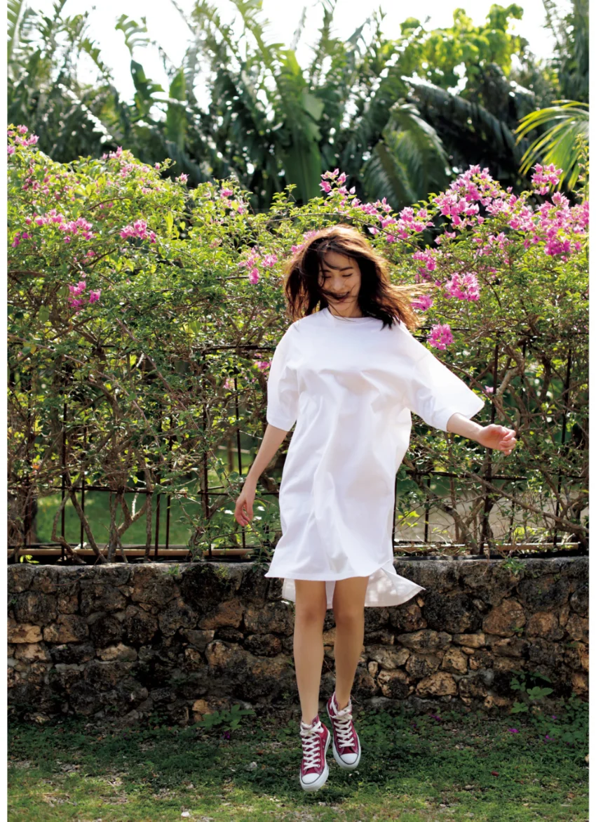 安座間美優 ファースト写真集 『 Mew 』 試し読み 11