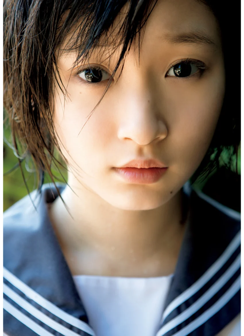 宮本佳林 ファースト写真集 『 佳林 』 試し読み 5