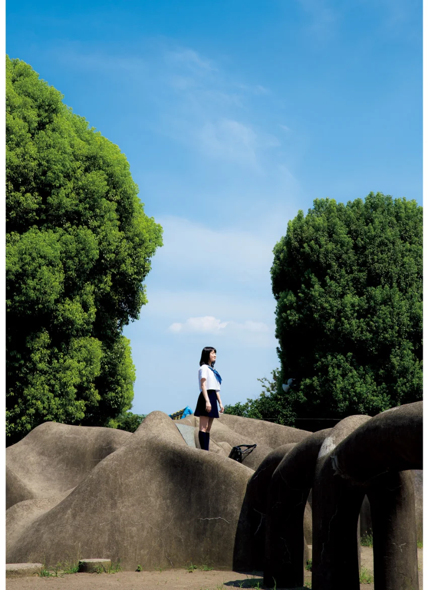 宮本佳林 写真集 『 Sunflower 』 試し読み 3