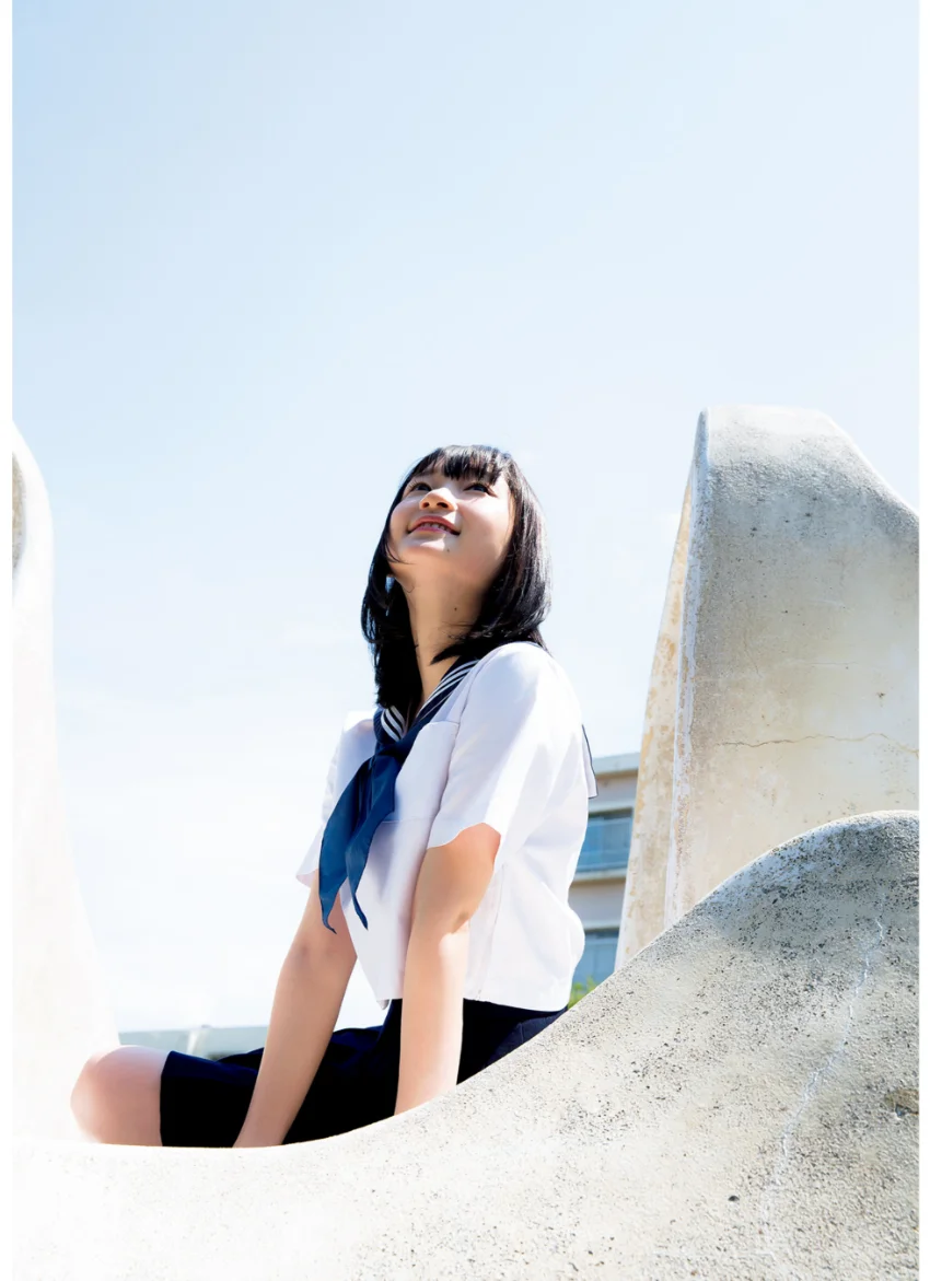 宮本佳林 写真集 『 Sunflower 』 試し読み 8