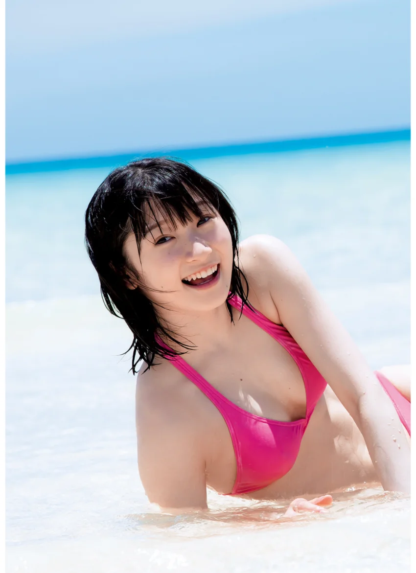 宮本佳林 写真集 『 Sunflower 』 試し読み 13