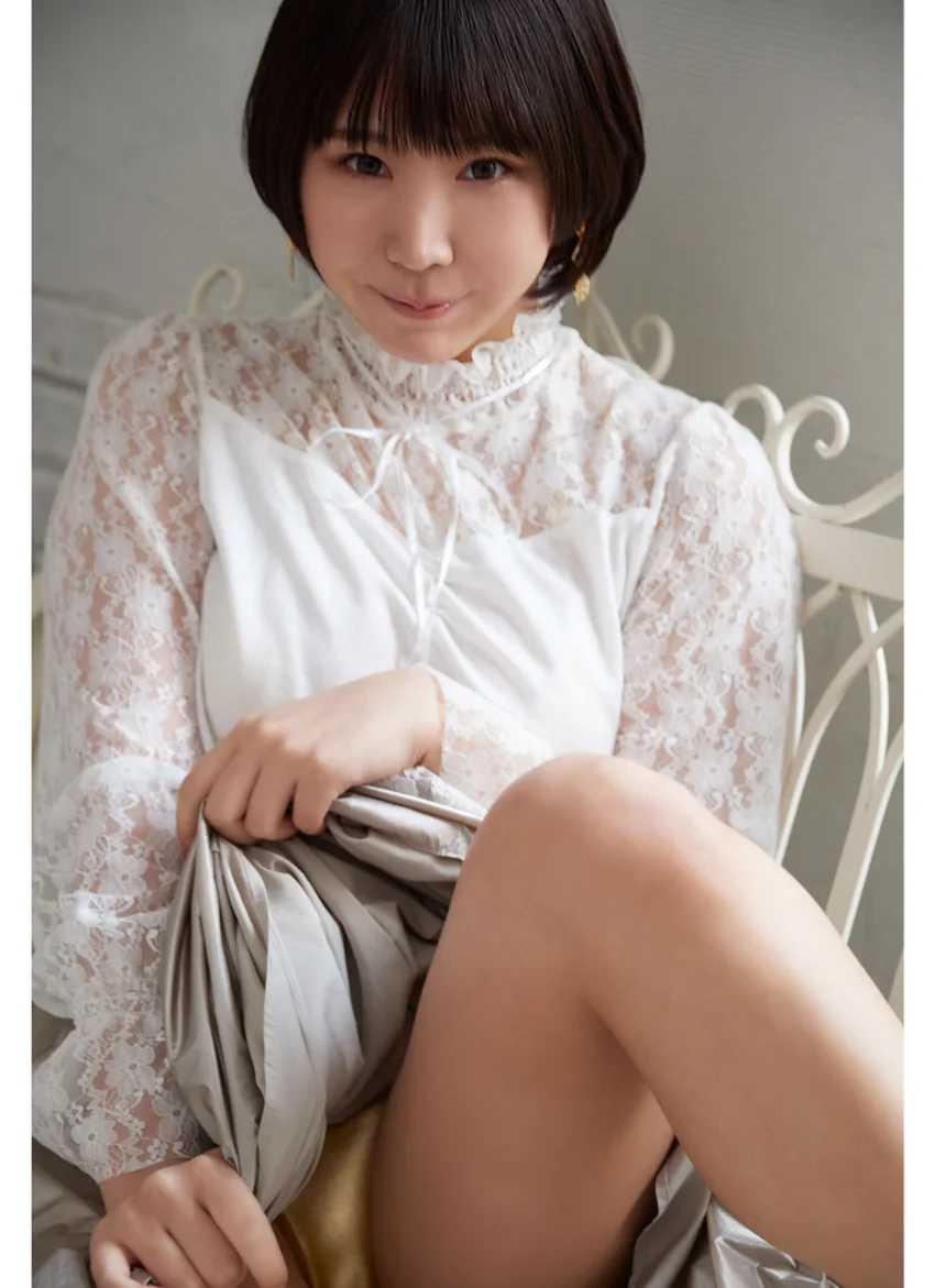 【デジタル限定 Purizm PHOTO BOOK】私服でグラビア！！ 日向葵衣 試し読み 8