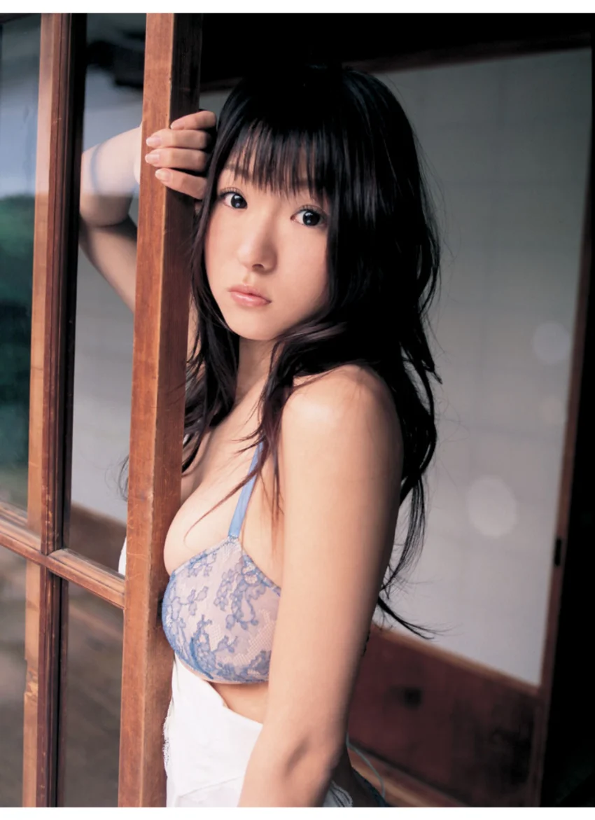 「美育」堀井美月写真集 試し読み 4