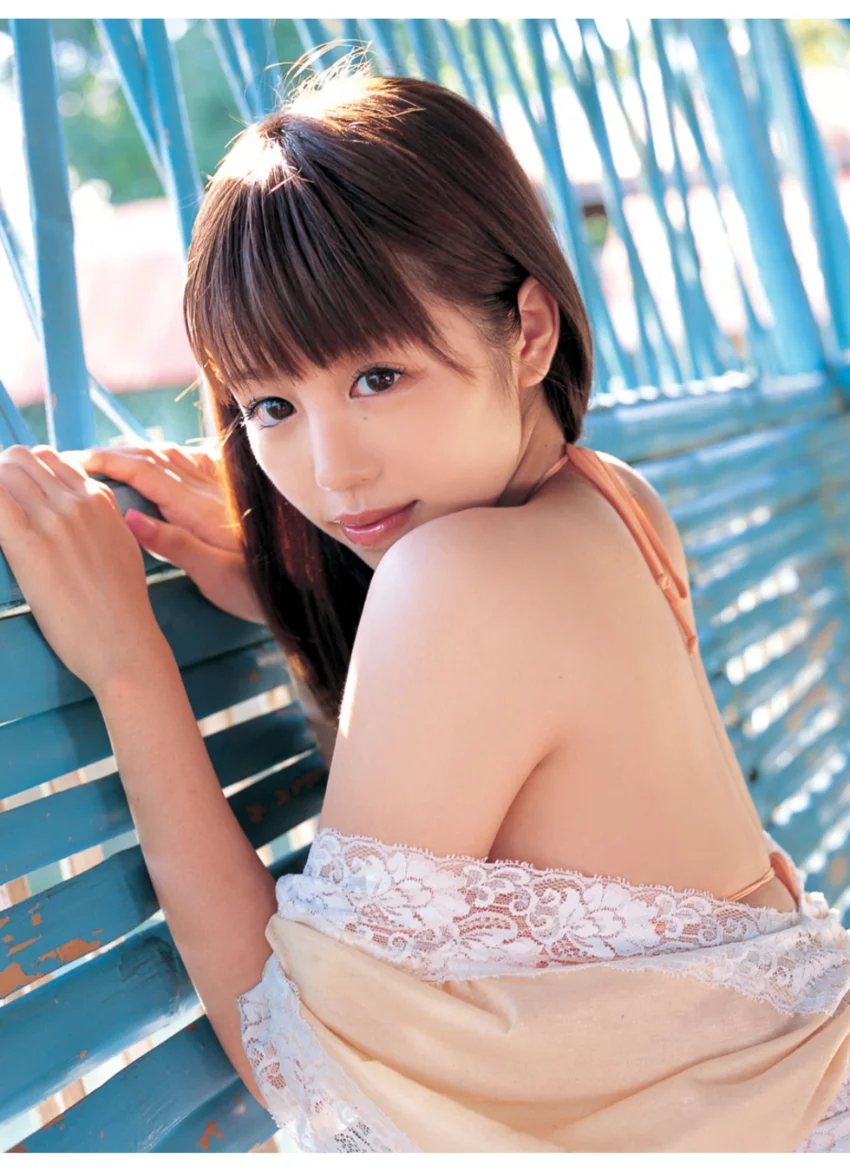 「Dolly」吉川まりあ1st.写真集 試し読み 2