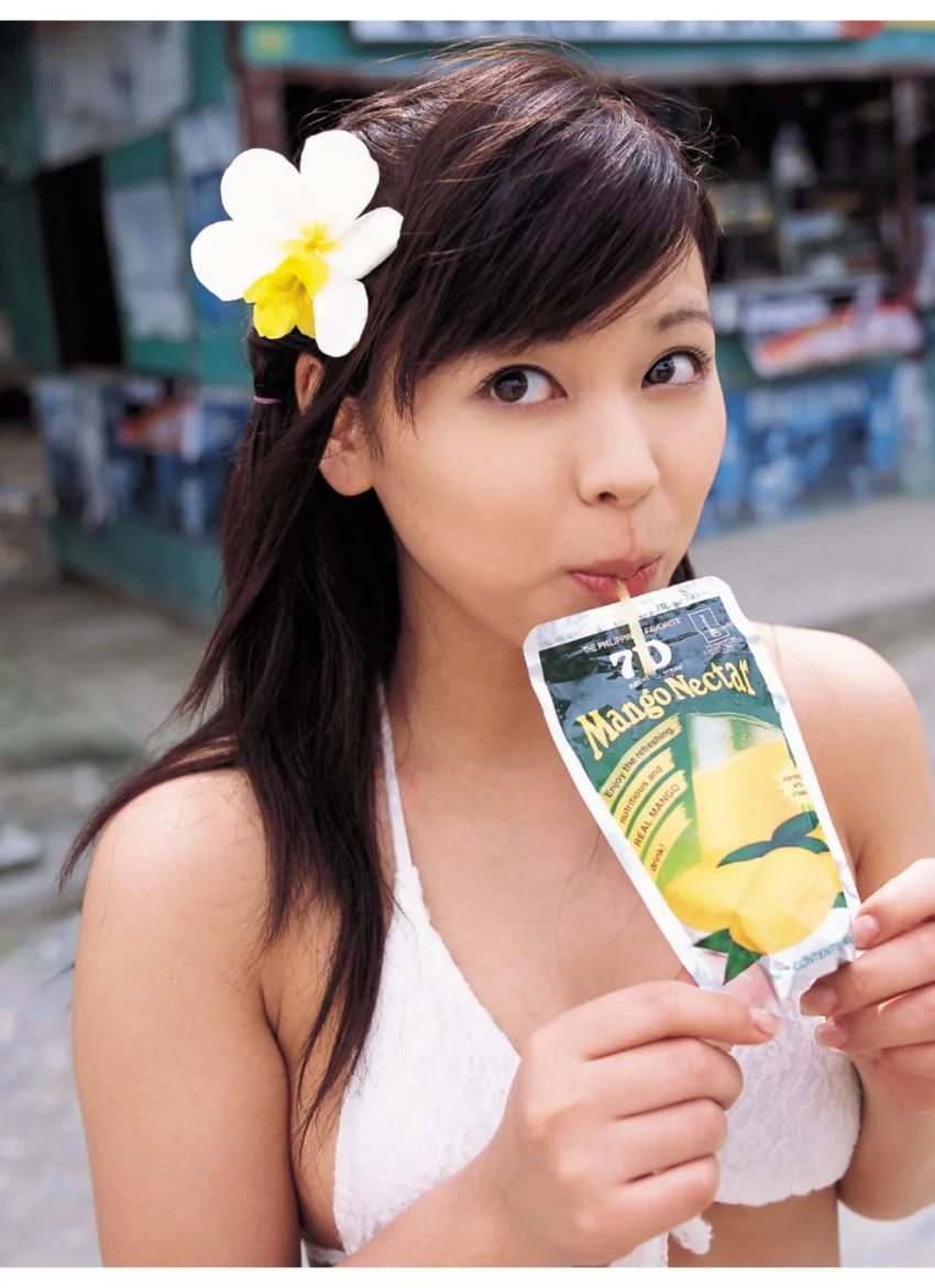 「PERAS in Cebu」小町桃子写真集 試し読み 5