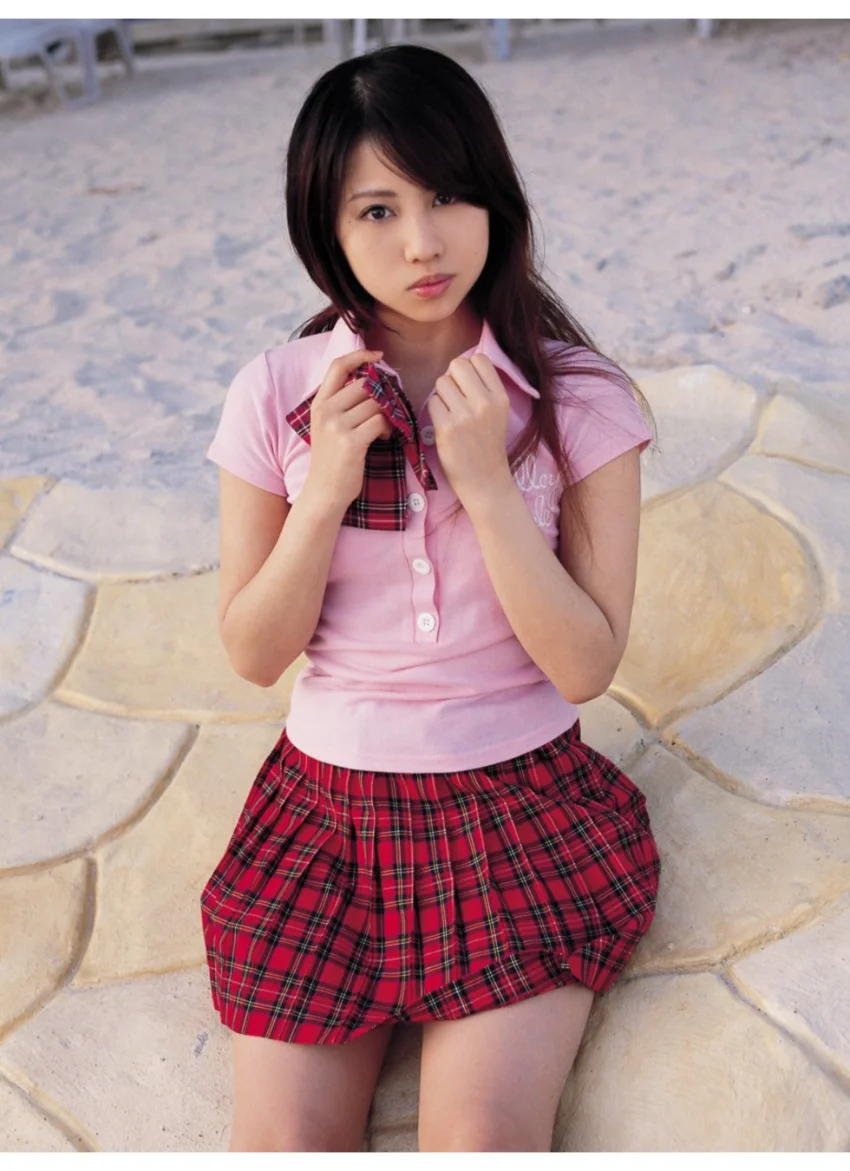 「AKB48 Graduation」大江朝美1st.写真集 試し読み 6