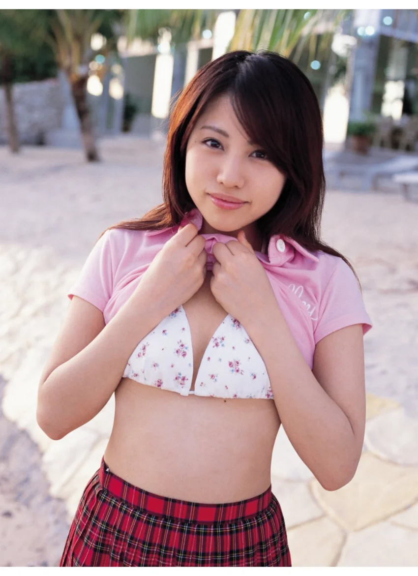 「AKB48 Graduation」大江朝美1st.写真集 試し読み 7