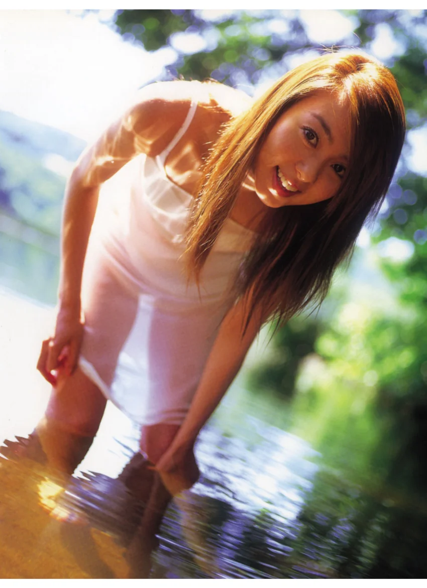 「Kirei！」一戸奈未1st.写真集 試し読み 6