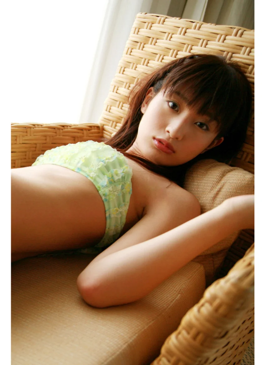 七瀬あずみデジタル写真集〜特装合本版〜 試し読み 14